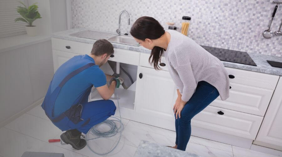 Expert burst pipe repair services in Coyanosa, TX